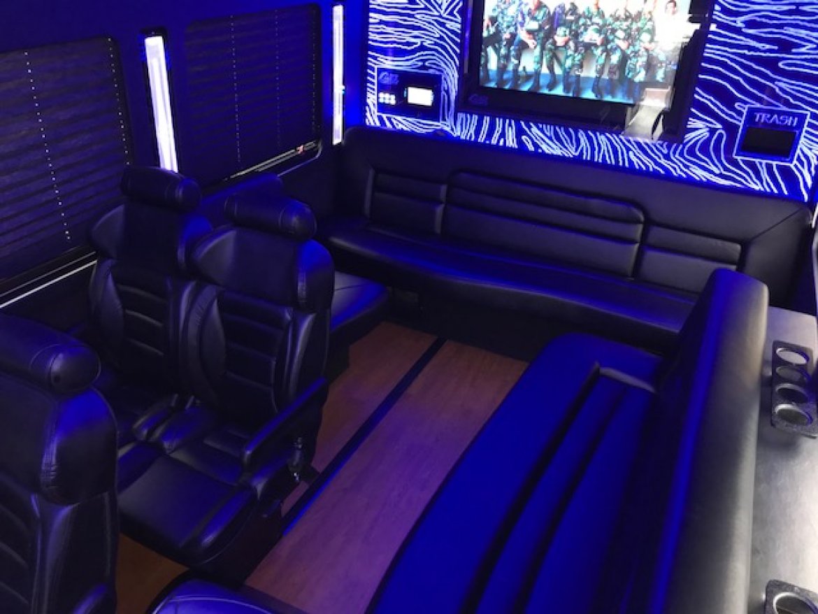 Executive Shuttle for Sale in Oaklyn, NJ - Photo 15