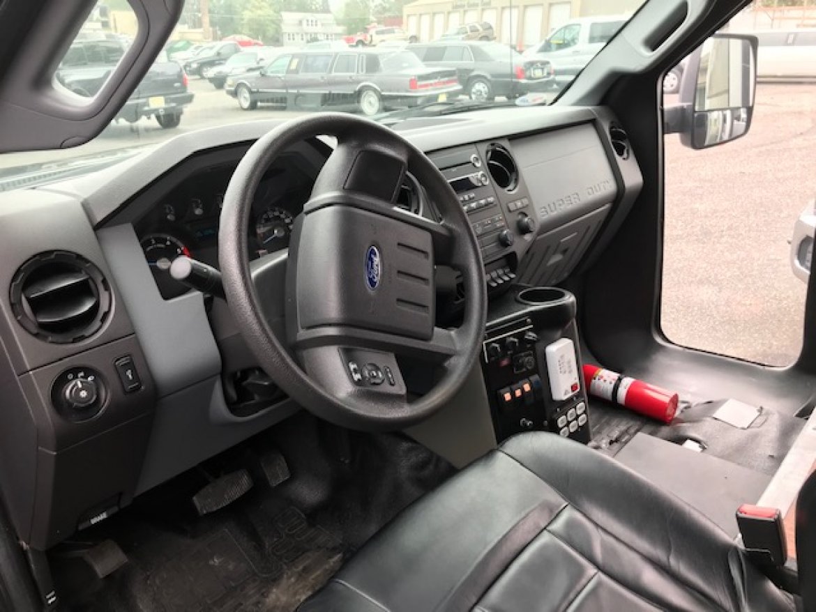 Executive Shuttle for Sale in Oaklyn, NJ - Photo 24