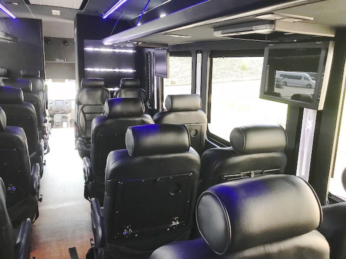 Shuttle Bus for Sale in Oaklyn, NJ - Photo 21