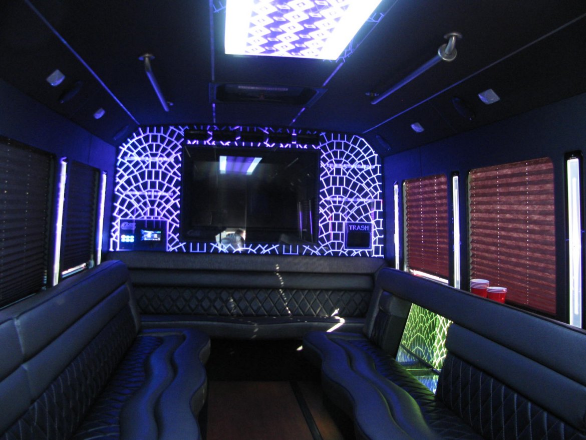 Limo Bus for Sale in Nashville, TN - Photo 7