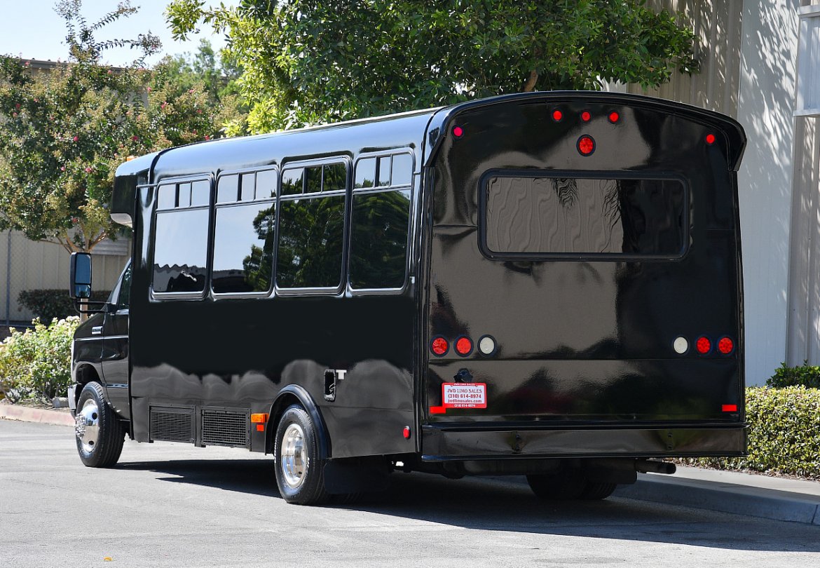 Limo Bus for Sale in Fontana, CA - Photo 3