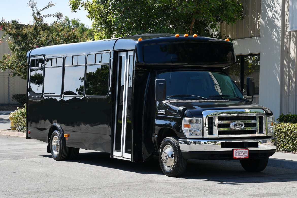 Limo Bus for sale: 2011 Ford E-450 by Champion