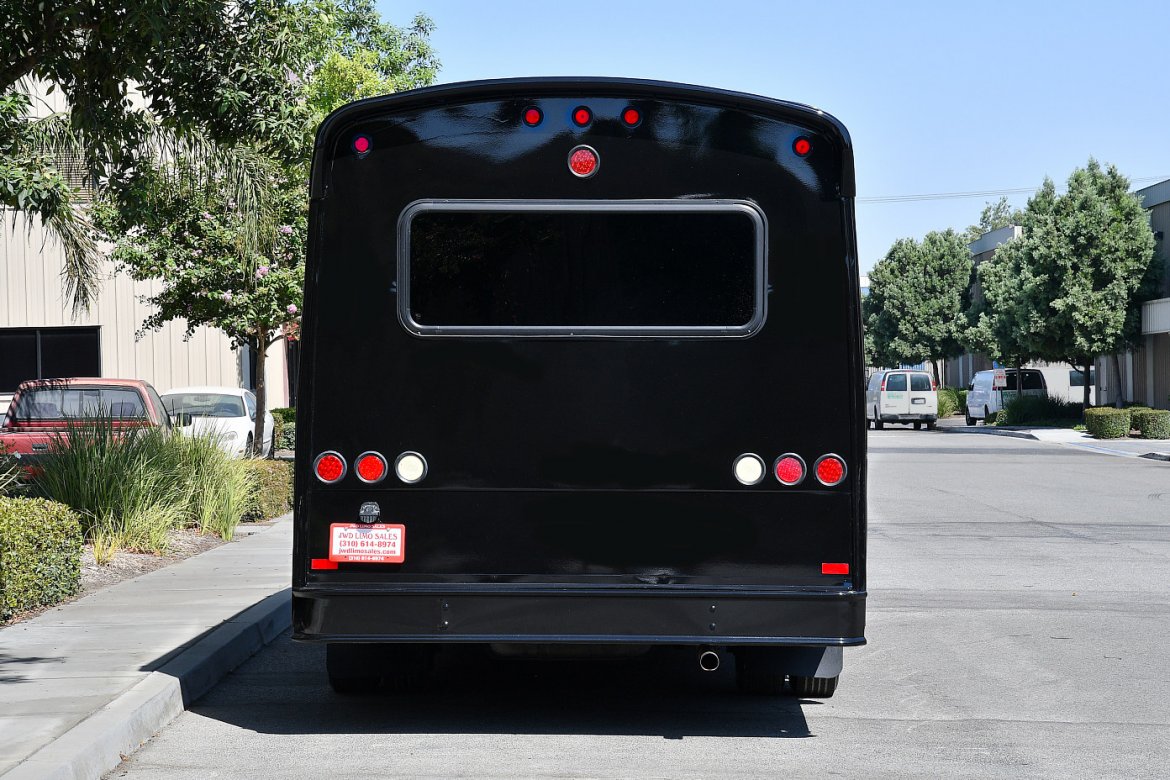 Limo Bus for Sale in Fontana, CA - Photo 8
