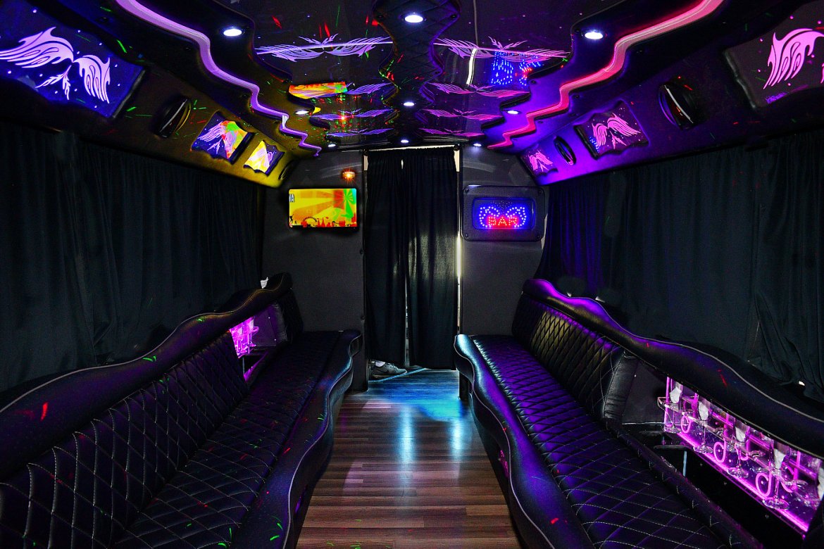 Limo Bus for Sale in Fontana, CA - Photo 12