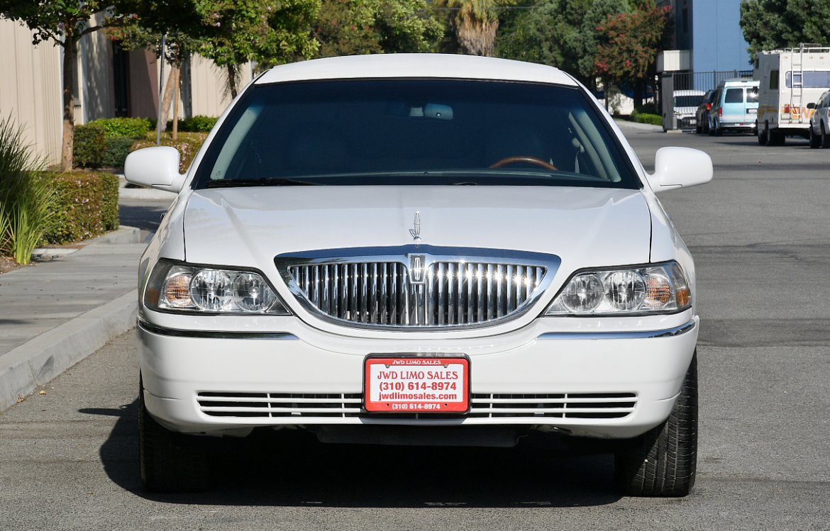 Used 2010 Lincoln Town Car for sale WS11556 We Sell Limos