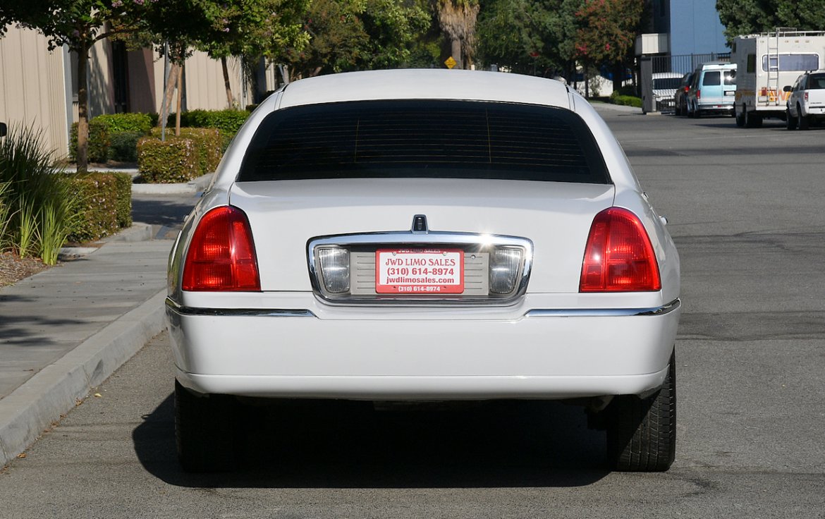 Used 2010 Lincoln Town Car for sale WS11556 We Sell Limos