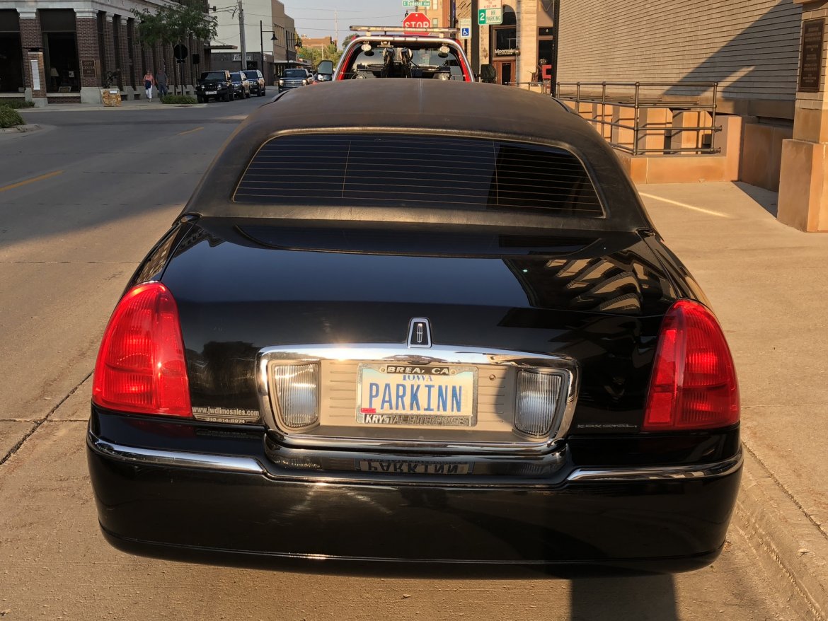 Limousine for Sale in Mason City, IA - Photo 5