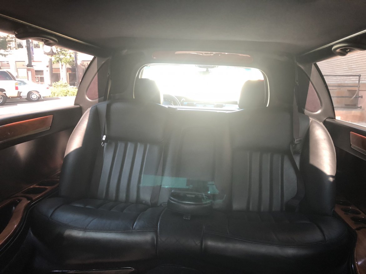 Limousine for Sale in Mason City, IA - Photo 12
