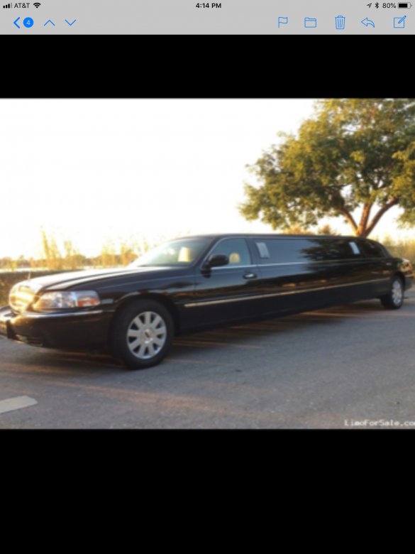 2006 Lincoln Lincoln Town Car Antique for Sale in Delray Beach, FL - Photo 2