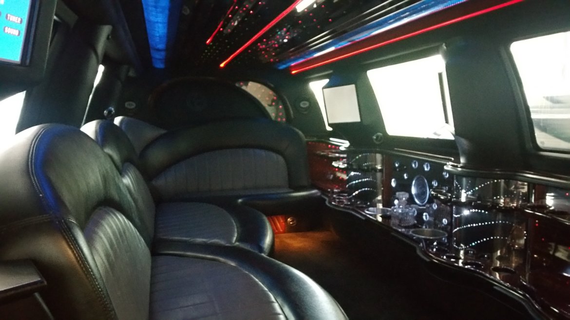 SUV Stretch for Sale in Houston, TX - Photo 9