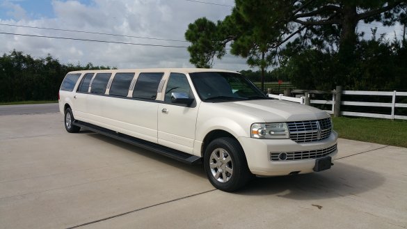2007 Lincoln Navigator L SUV Stretch for Sale in Houston, TX - Main Photo