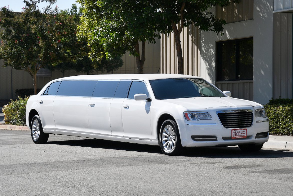 Limousine for Sale in Fontana, CA - Photo 7