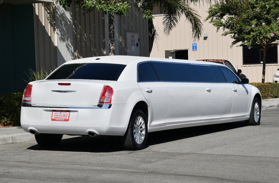 Limousine for Sale in Fontana, CA - Photo 8