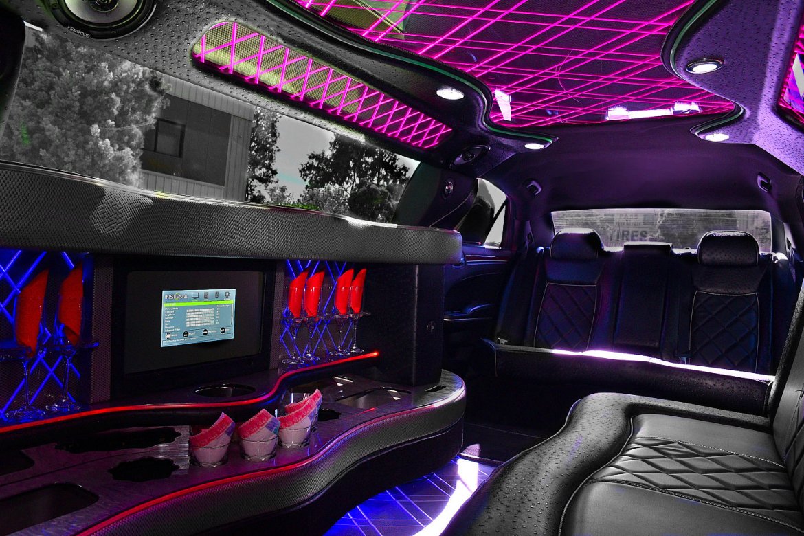 Limousine for Sale in Fontana, CA - Photo 11