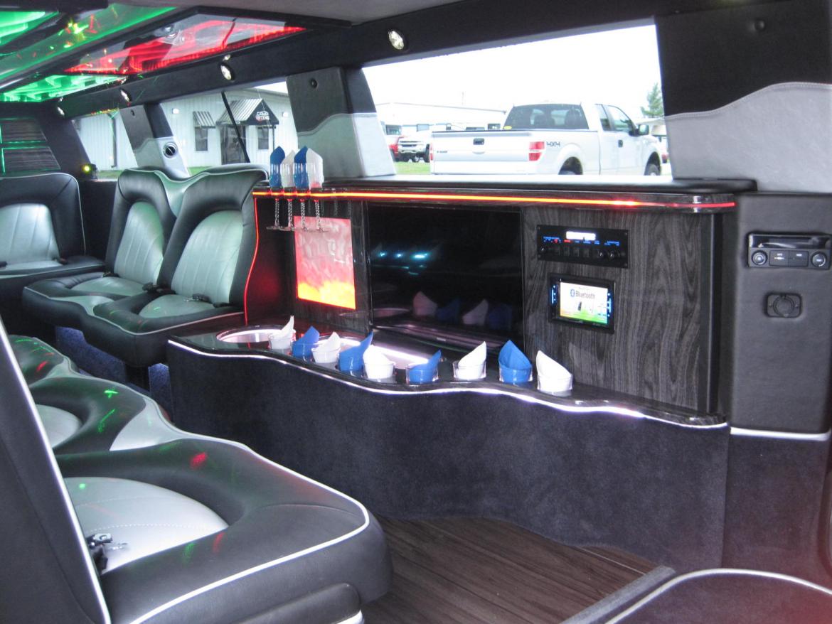 Photo of SUV Stretch for sale: 2016 GMC Yukon XL 180&quot; by Springfield Coach Builders