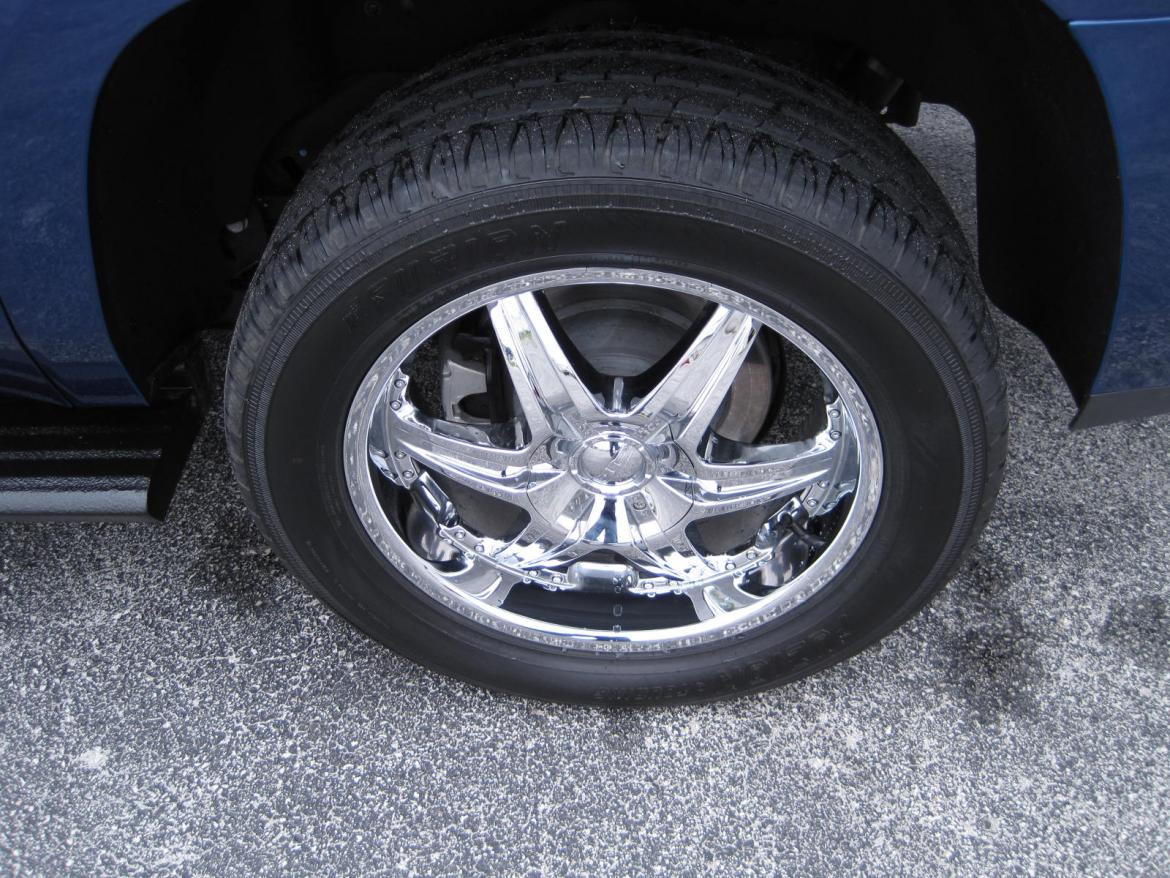 Photo of SUV Stretch for sale: 2016 GMC Yukon XL 180&quot; by Springfield Coach Builders