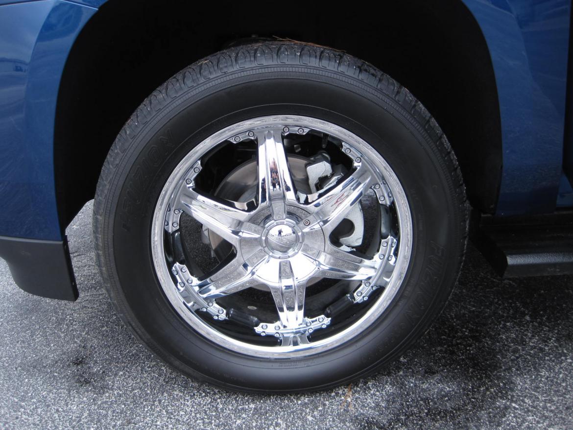 Photo of SUV Stretch for sale: 2016 GMC Yukon XL 180&quot; by Springfield Coach Builders