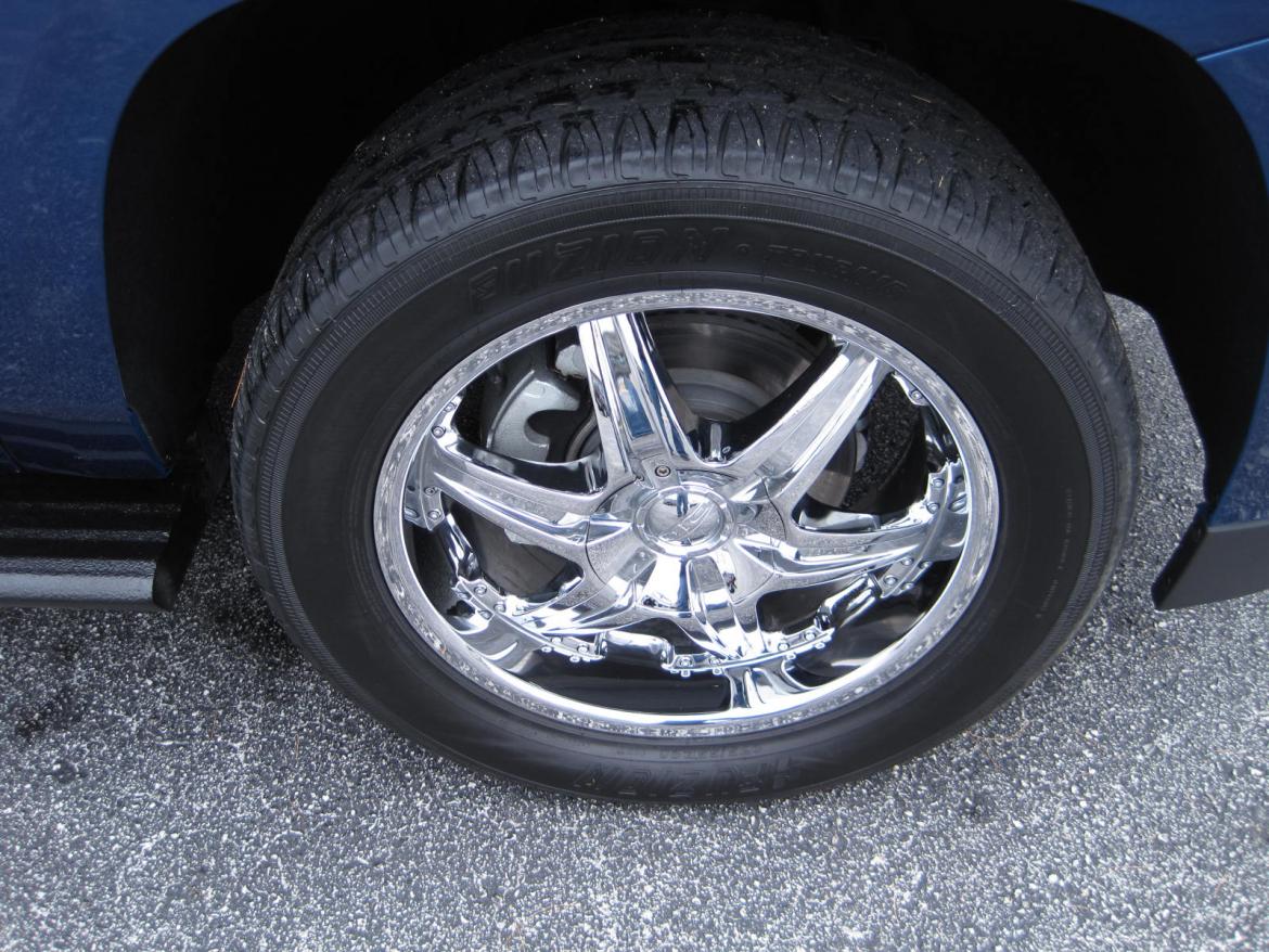 Photo of SUV Stretch for sale: 2016 GMC Yukon XL 180&quot; by Springfield Coach Builders