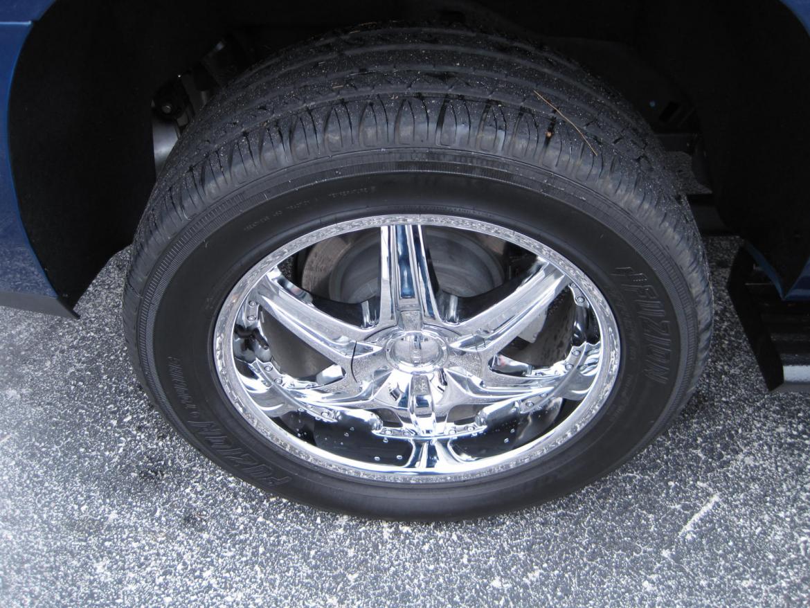 Photo of SUV Stretch for sale: 2016 GMC Yukon XL 180&quot; by Springfield Coach Builders