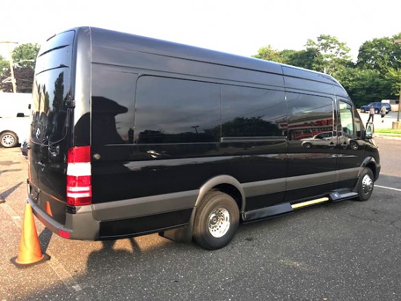 2018 Mercedes-Benz 3500 Sprinter for Sale in Oaklyn, NJ - Photo 2