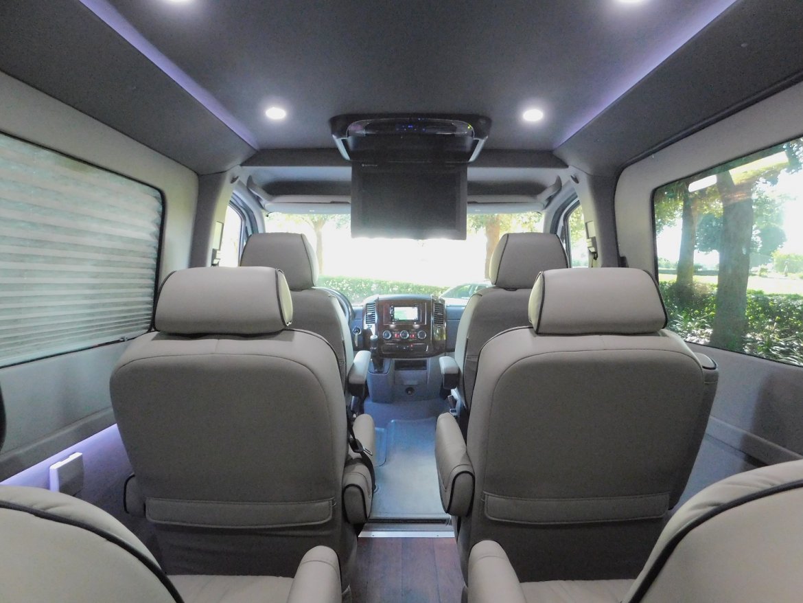 Executive Shuttle for Sale in Jacksonville, FL - Photo 6