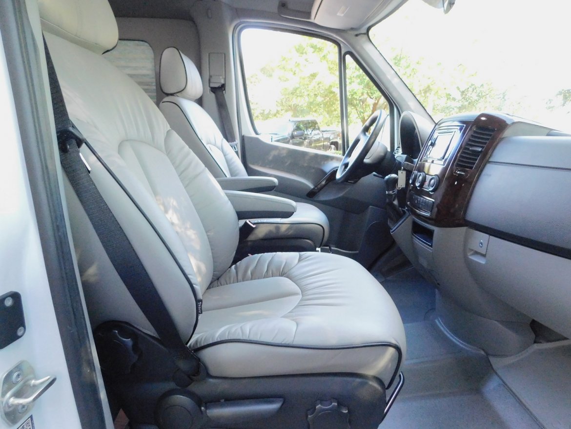 Executive Shuttle for Sale in Jacksonville, FL - Photo 12