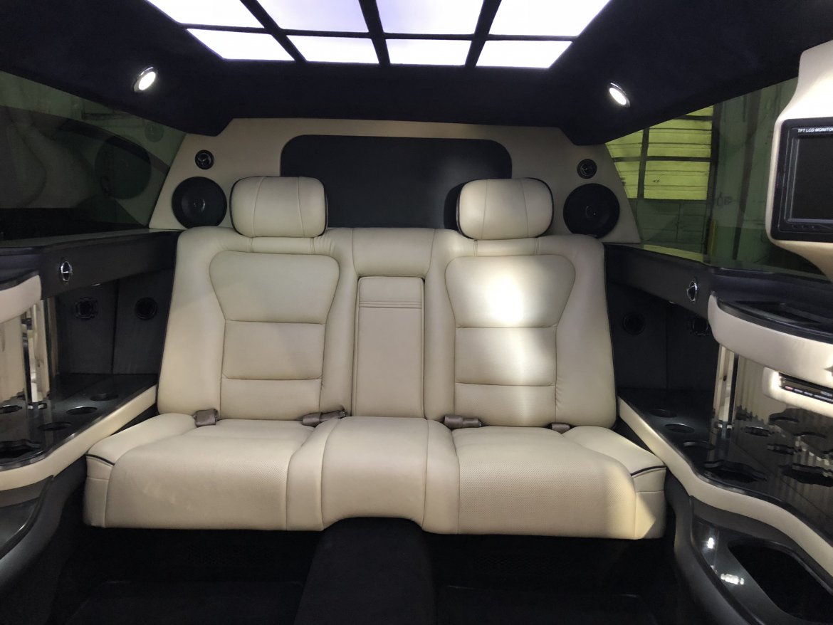 Limousine for Sale in Springfield, MO - Photo 17