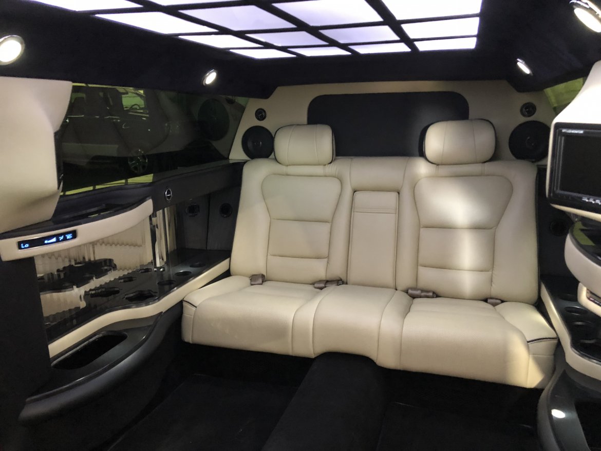 Limousine for Sale in Springfield, MO - Photo 12