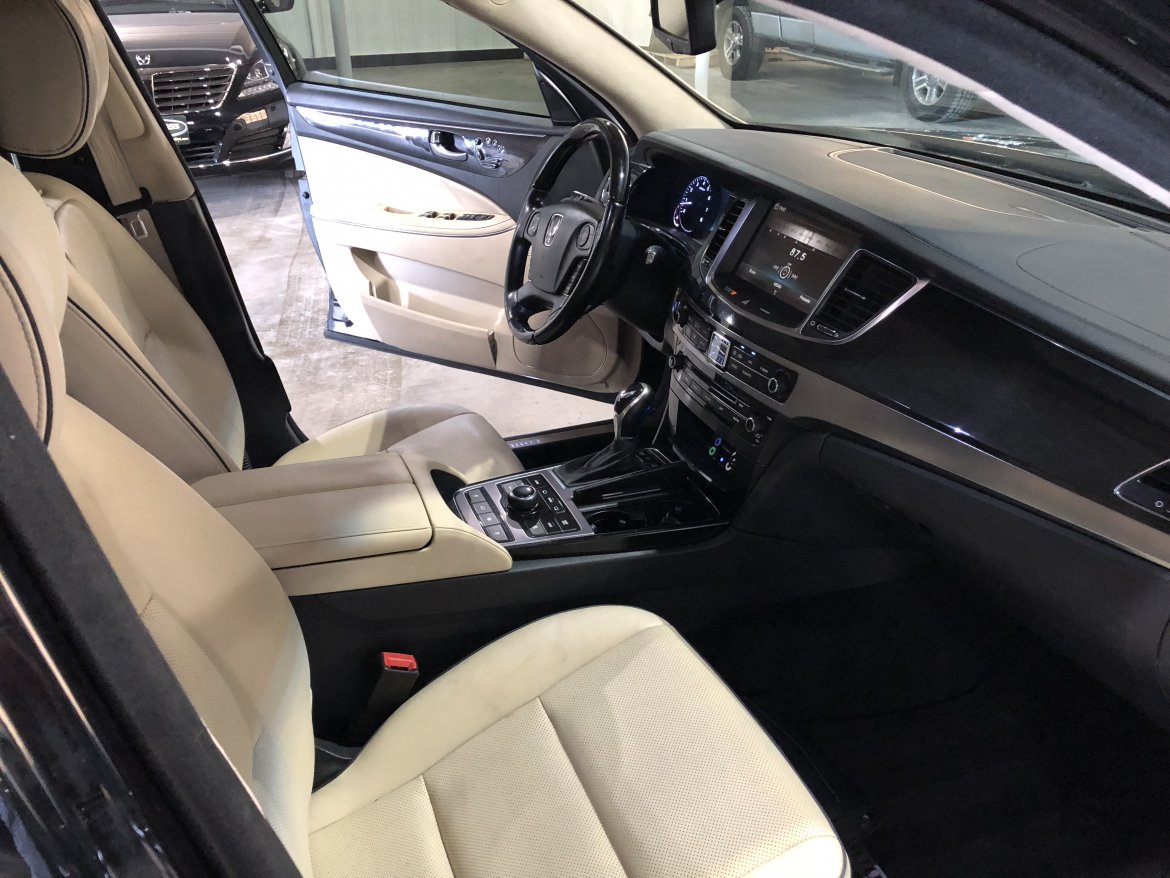 Limousine for Sale in Springfield, MO - Photo 18