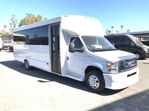 2018 Ford E-450 Limo Bus for Sale in Oaklyn, NJ - Photo 2