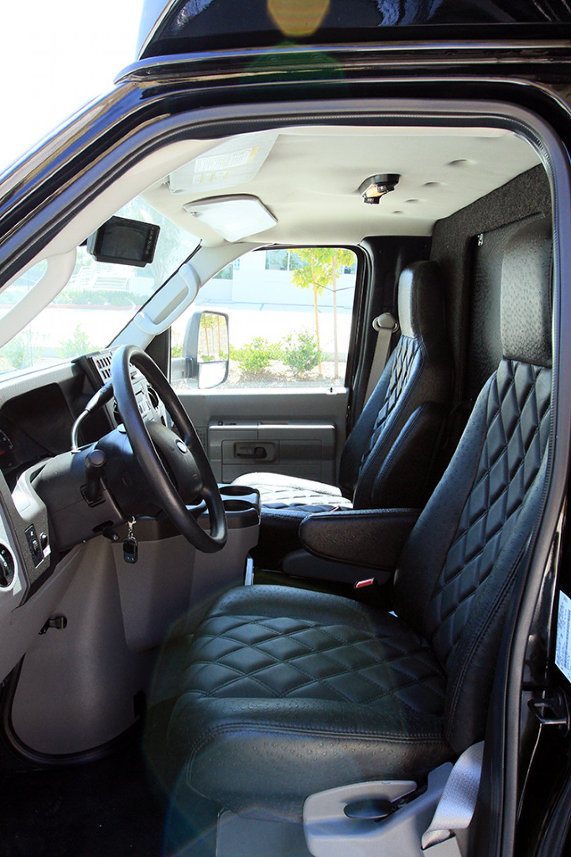 Limo Bus for Sale in Oaklyn, NJ - Photo 13