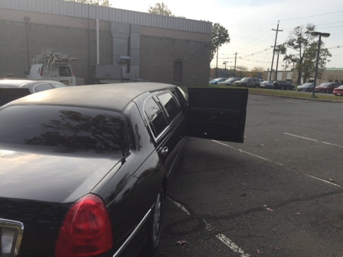 Limousine for Sale in cranford, NJ - Photo 3