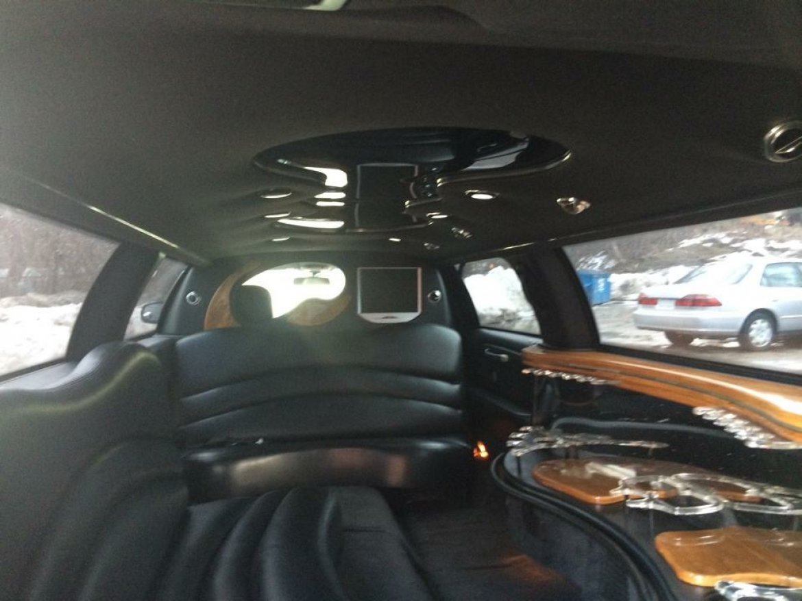 Limousine for Sale in cranford, NJ - Photo 4