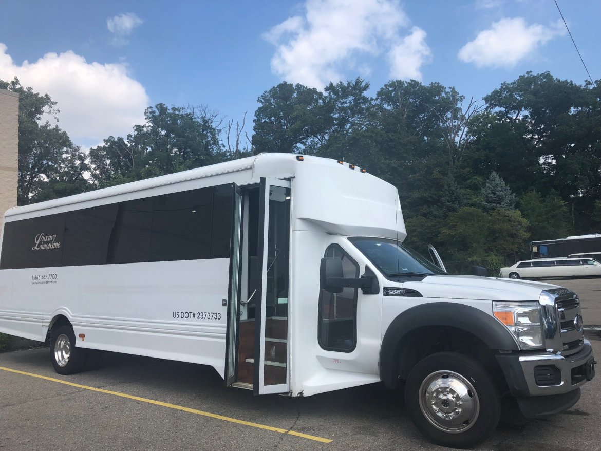 Shuttle Bus for sale: 2014 Ford F550 30&quot;
