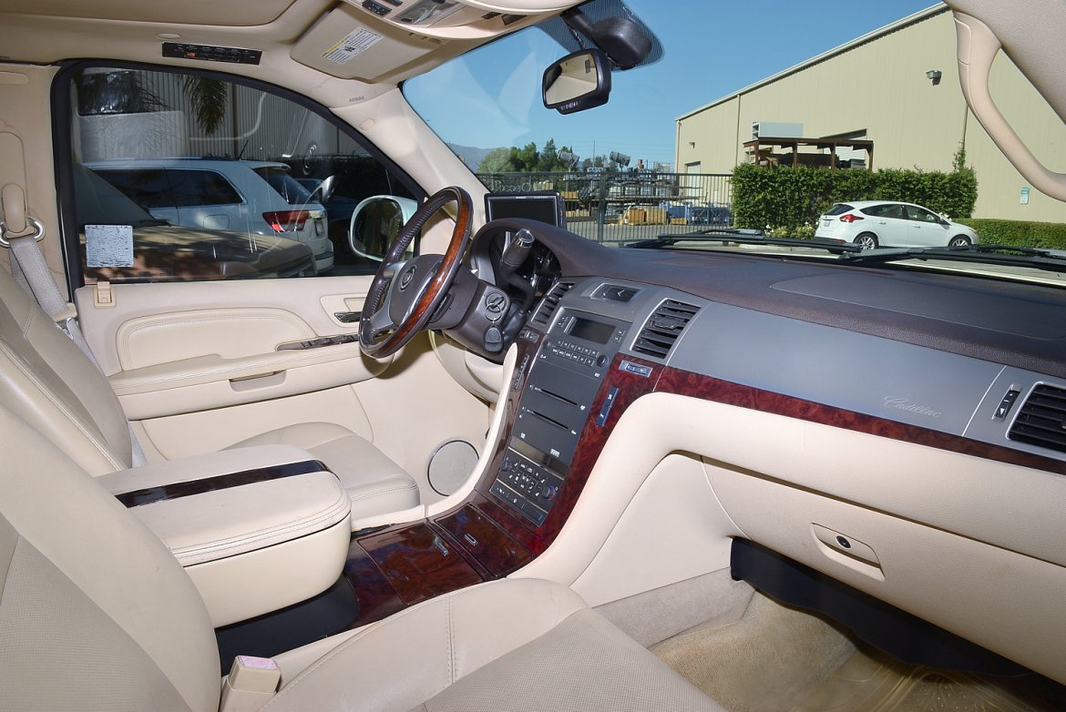 SUV Stretch for Sale in Fontana, CA - Photo 13