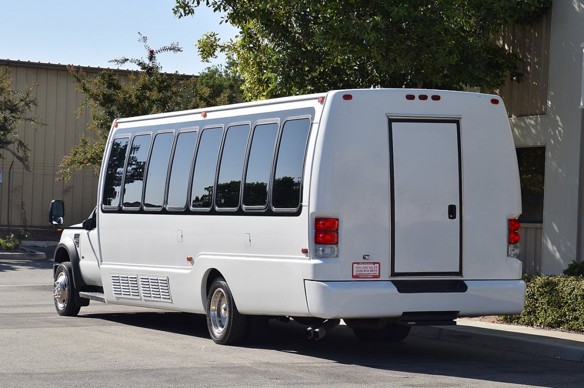 Limo Bus for Sale in Fontana, CA - Photo 4