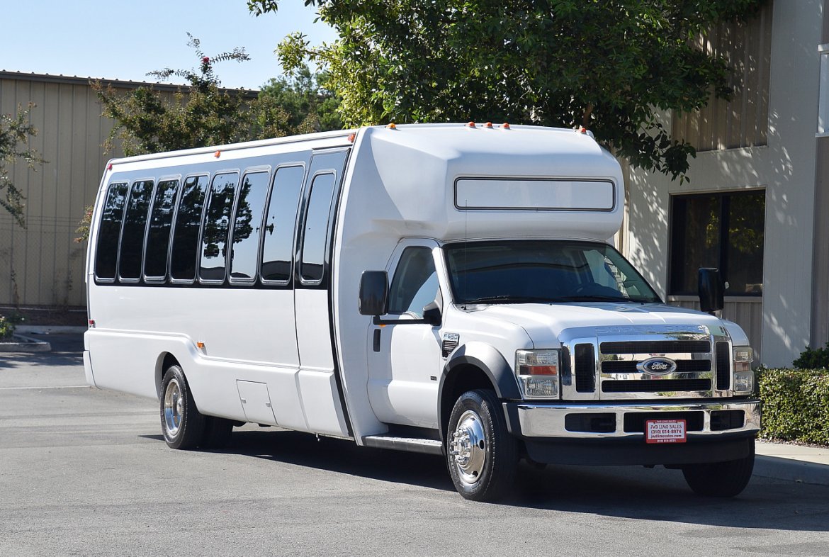 Limo Bus for Sale in Fontana, CA - Photo 6