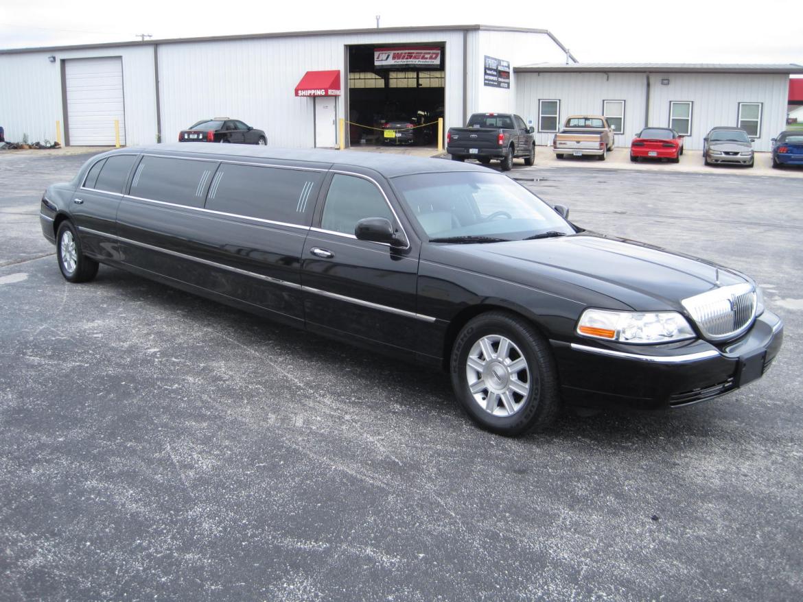 Photo of Limousine for sale: 2011 Lincoln  Town Car 120&quot; by Executive Coach Builders