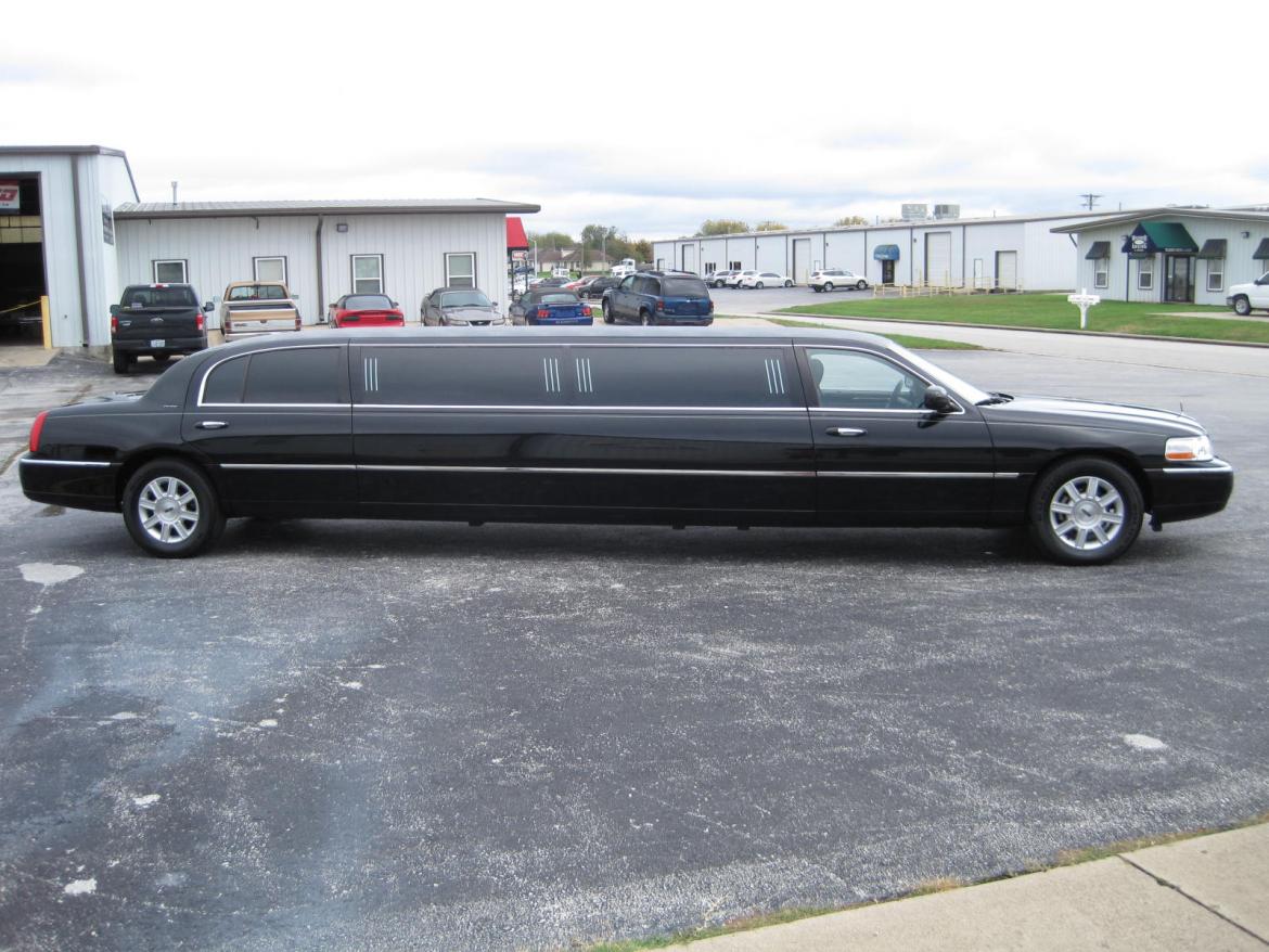 Photo of Limousine for sale: 2011 Lincoln  Town Car 120&quot; by Executive Coach Builders