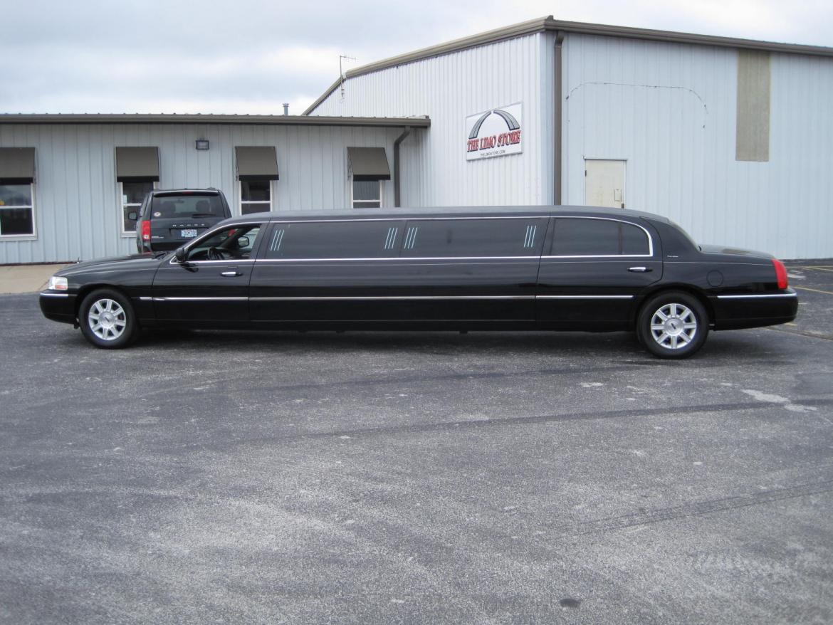 Photo of Limousine for sale: 2011 Lincoln  Town Car 120&quot; by Executive Coach Builders