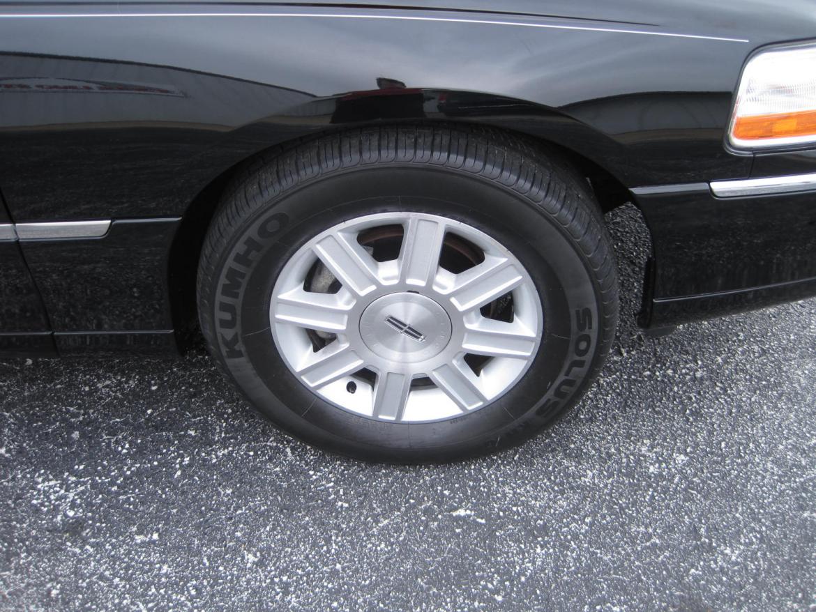 Photo of Limousine for sale: 2011 Lincoln  Town Car 120&quot; by Executive Coach Builders