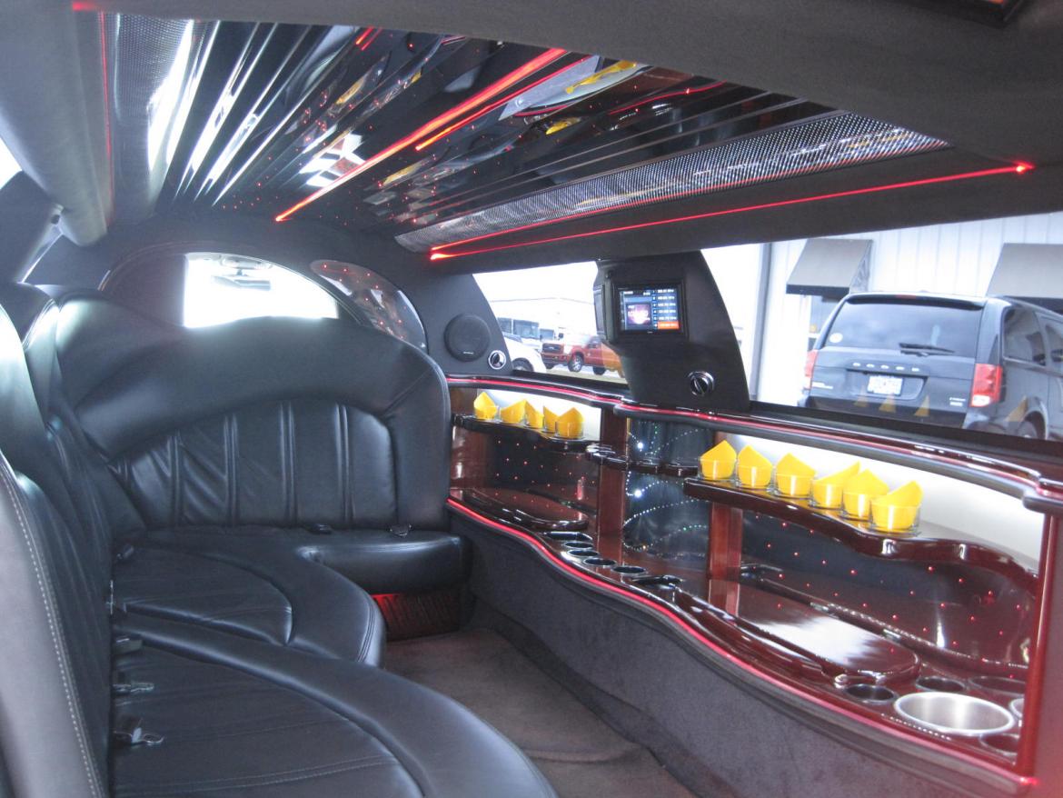 Photo of Limousine for sale: 2011 Lincoln  Town Car 120&quot; by Executive Coach Builders