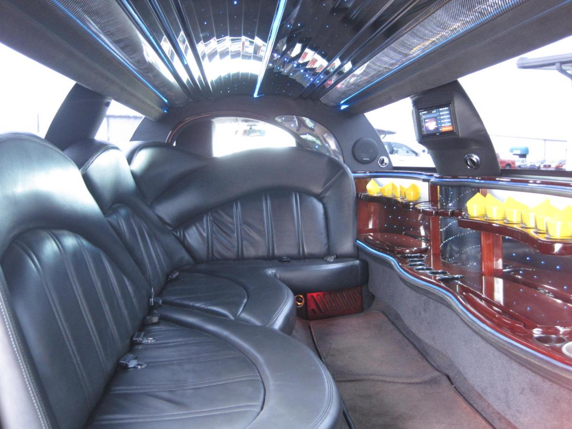 Photo of Limousine for sale: 2011 Lincoln  Town Car 120&quot; by Executive Coach Builders