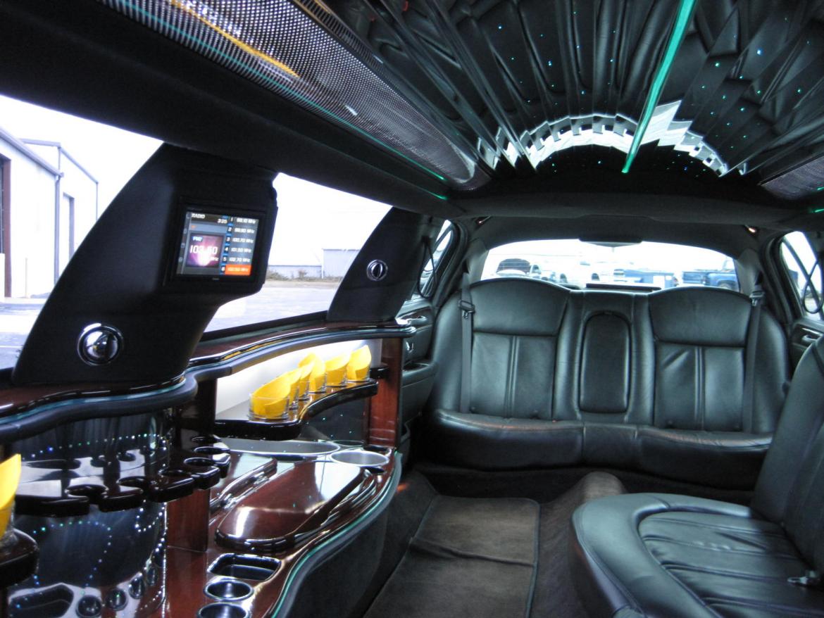 Photo of Limousine for sale: 2011 Lincoln  Town Car 120&quot; by Executive Coach Builders
