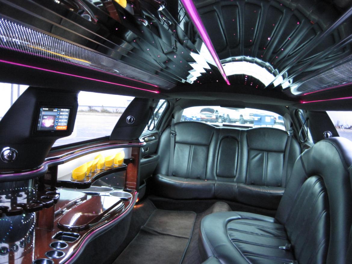 Photo of Limousine for sale: 2011 Lincoln  Town Car 120&quot; by Executive Coach Builders