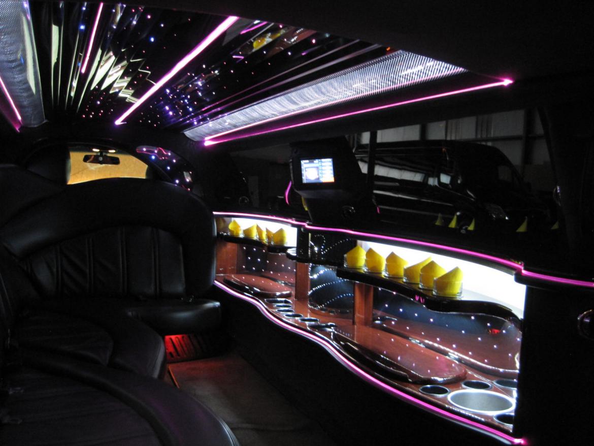 Photo of Limousine for sale: 2011 Lincoln  Town Car 120&quot; by Executive Coach Builders