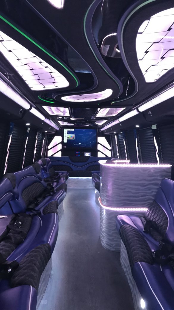 2009 International KK38 Limo Bus for Sale in Bloomington, CA - Main Photo