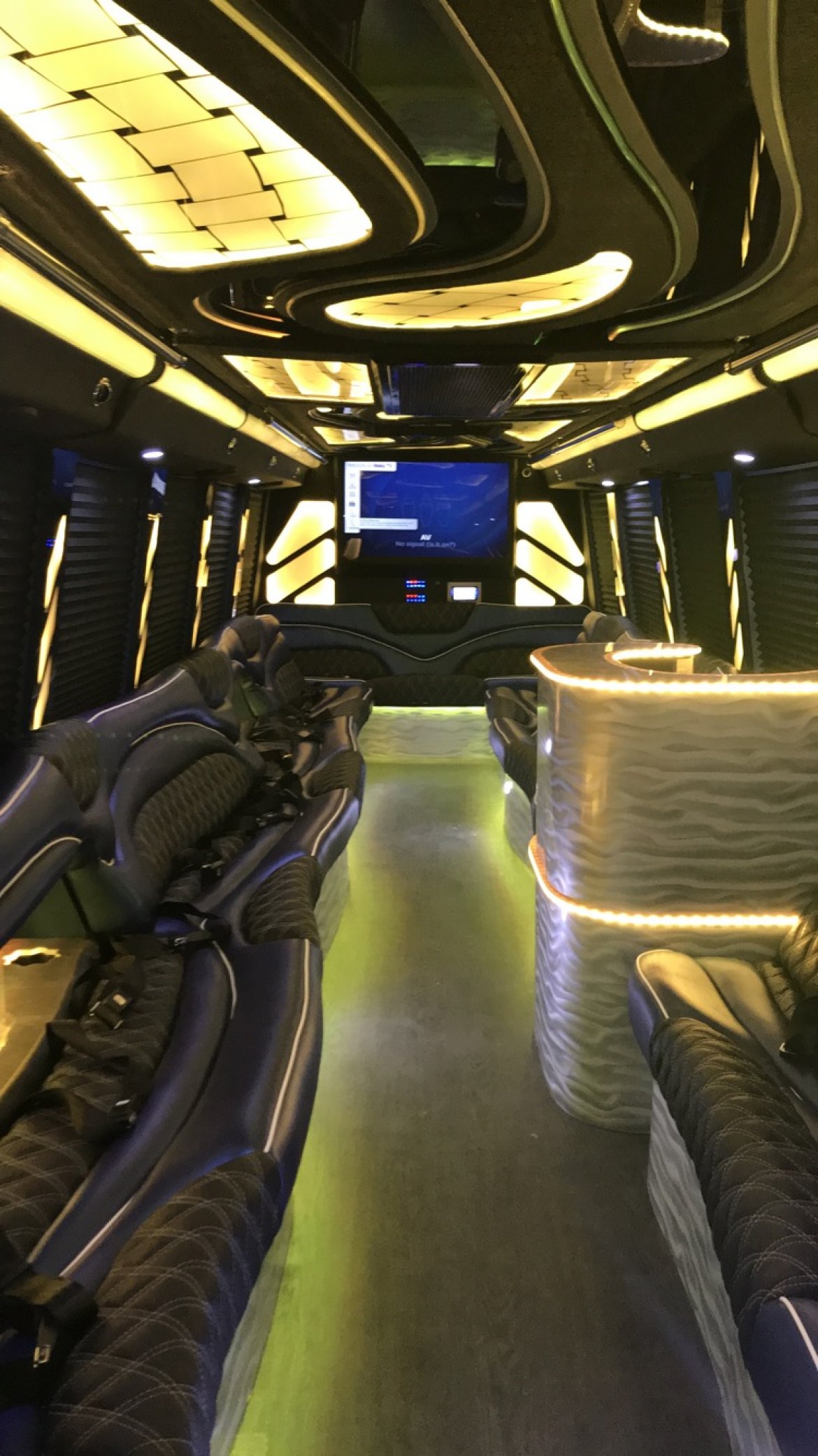Limo Bus for Sale in Bloomington, CA - Photo 12