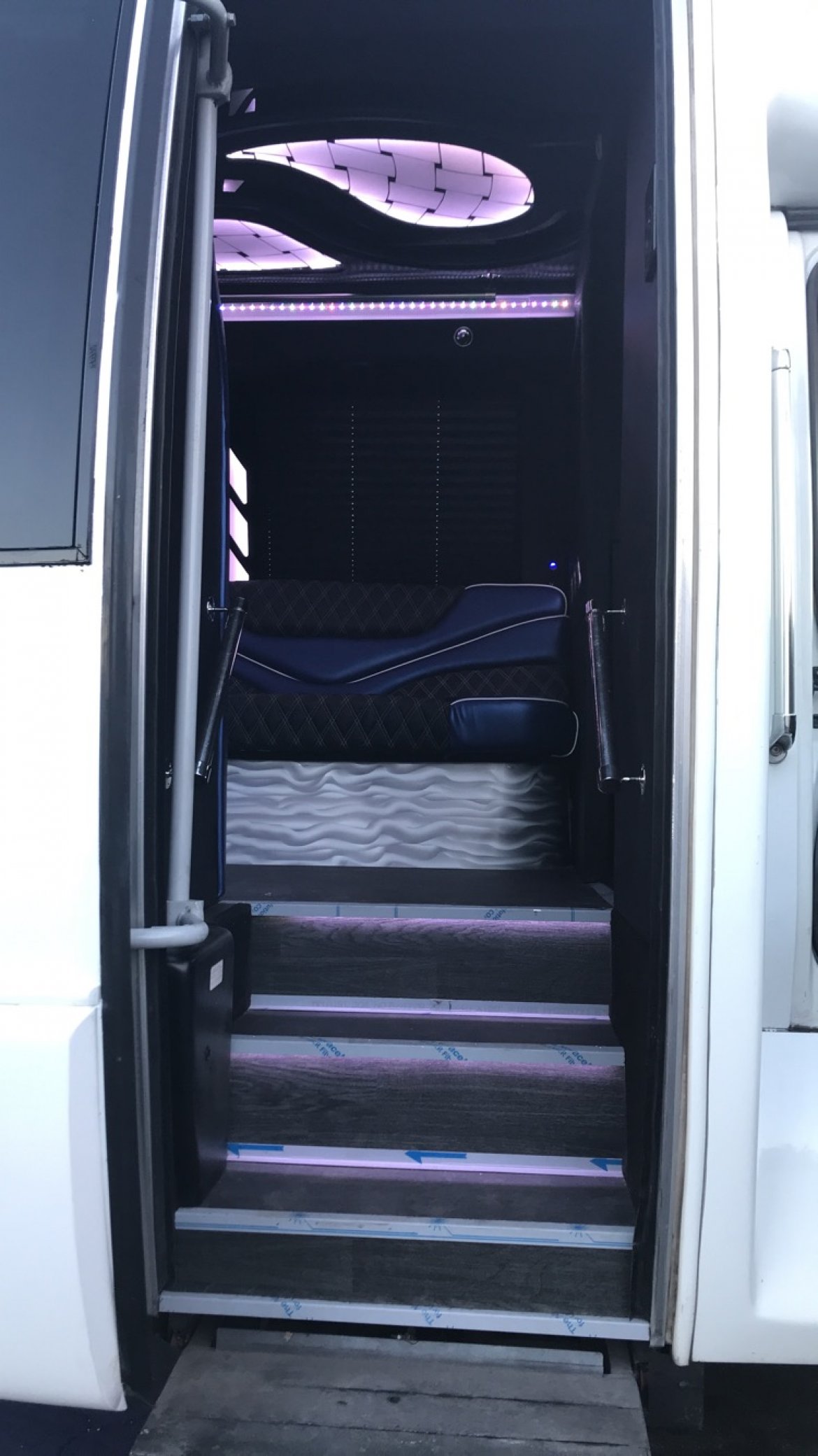 Limo Bus for Sale in Bloomington, CA - Photo 16