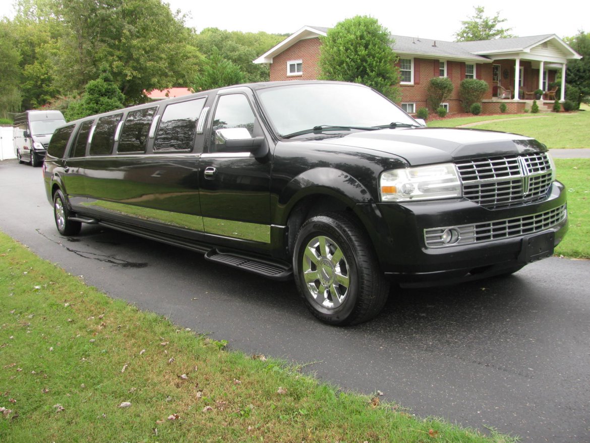 SUV Stretch for Sale in Nashville, TN - Photo 2